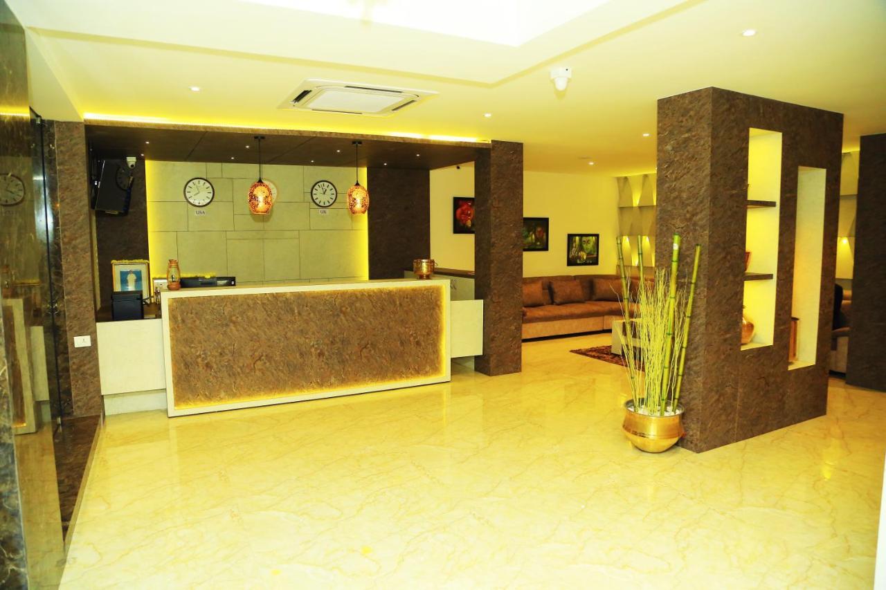 Hotel Kek Grand Park Madras Buitenkant foto