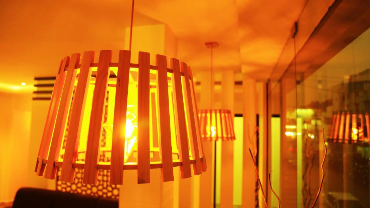Hotel Kek Grand Park Madras Buitenkant foto